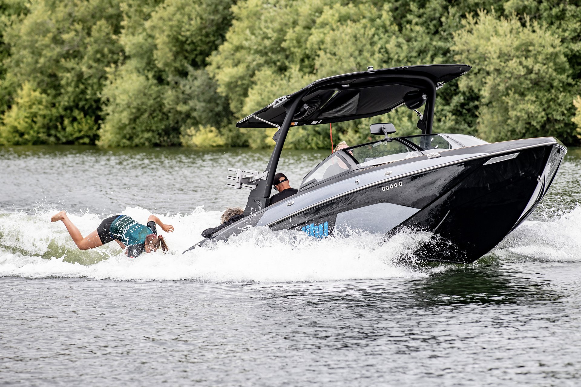 Isabella Williams at the 2022 Malibu Boats UK Wakesurf Nationals